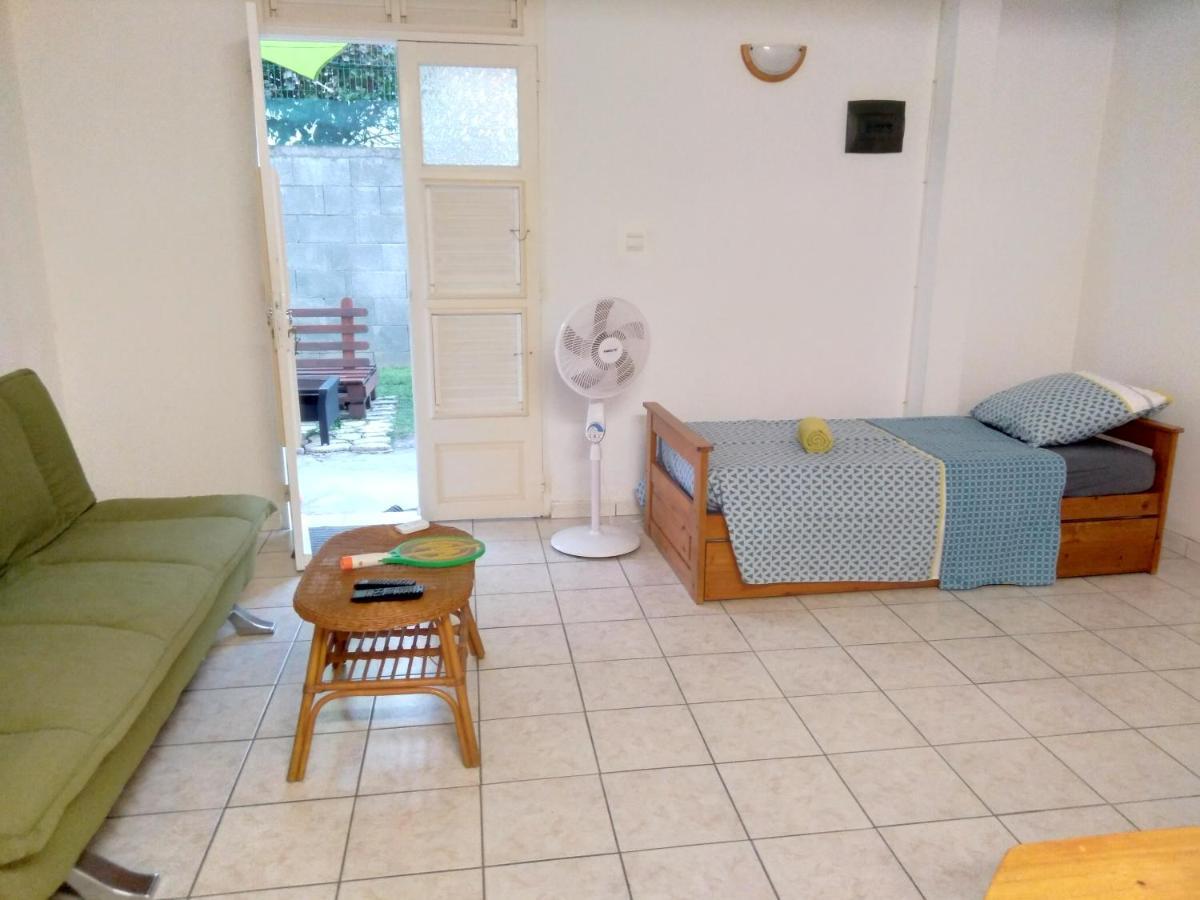 F2 Rez De Jardin Carbet Apartment Ле Карбе Екстериор снимка